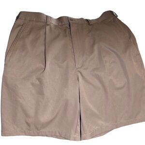 Nike Golf Dri-Fit Men Tan Pleated Performance Chino Shorts Sz 36x10 High Rise